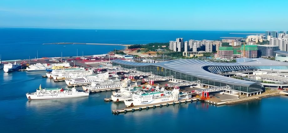 China's medical tourism booms, drawing 1M+ foreign patients yearly to top cities and Hainan's "medical Hawaii" with cutting-edge treatments like Parkinson's breakthroughs, leveraging Asia's R&D and manufacturing dominance.